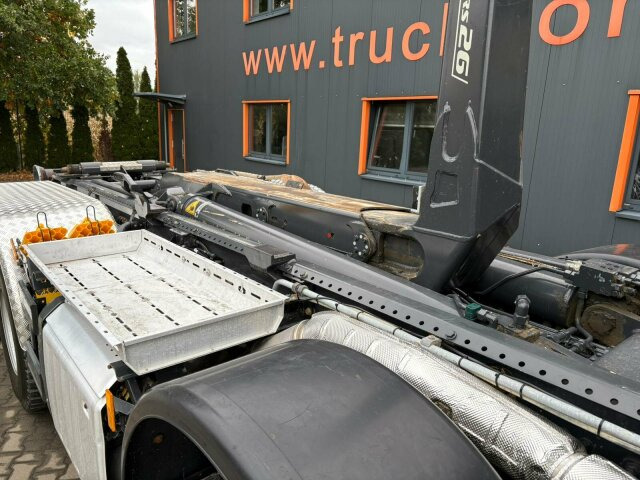 Mercedes-Benz Arocs 4145 8x4 Abrollkipper MEILLER RS 26.60L - Крюковой мультилифт: фото 3 Mercedes-Benz Arocs 4145 8x4 Abrollkipper MEILLER RS 26.60L - Крюковой мультилифт: фото 3
