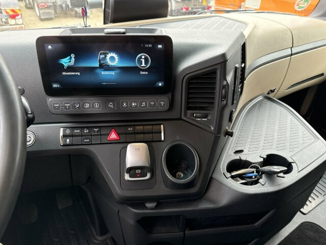 Mercedes-Benz ACTROS 1846 4x4 HAD Eur 6 Kipphydraulik Retarder - Тягач: фото 3 Mercedes-Benz ACTROS 1846 4x4 HAD Eur 6 Kipphydraulik Retarder - Тягач: фото 3