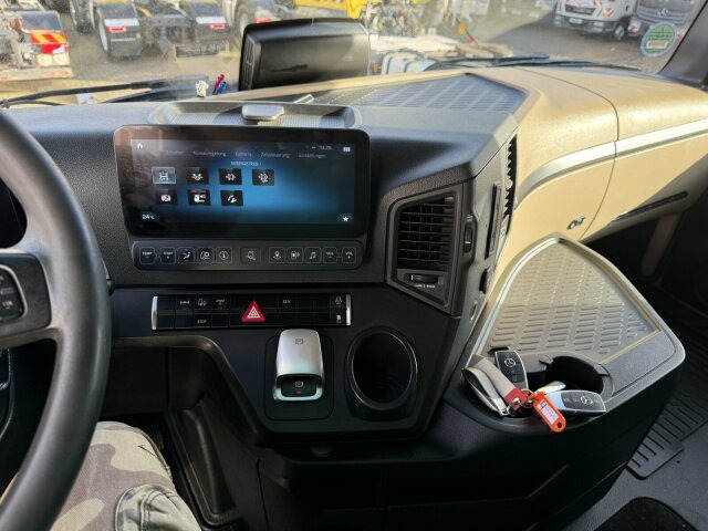 Mercedes-Benz ACTROS 1846 4x4 HAD Euro 6 Kipphydraulik - Тягач: фото 3 Mercedes-Benz ACTROS 1846 4x4 HAD Euro 6 Kipphydraulik - Тягач: фото 3