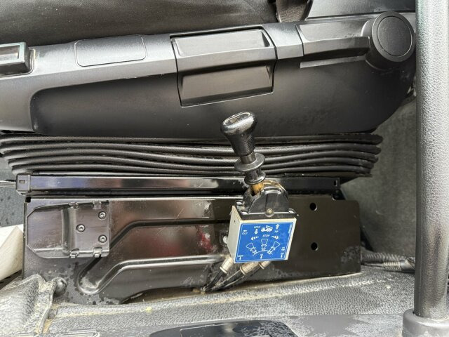 Mercedes-Benz Actros 1843 Sattelzugmaschine 4x2 Kipph. - Тягач: фото 5 Mercedes-Benz Actros 1843 Sattelzugmaschine 4x2 Kipph. - Тягач: фото 5