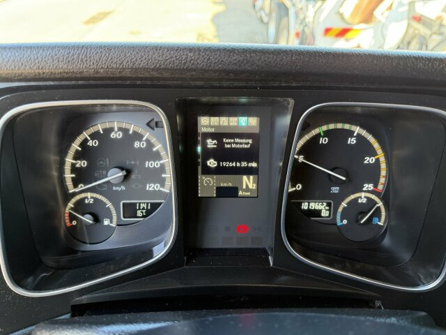 Mercedes-Benz Actros 1845 LS SZM 4x2 Kipphydraulik Retarder - Тягач: фото 2 Mercedes-Benz Actros 1845 LS SZM 4x2 Kipphydraulik Retarder - Тягач: фото 2