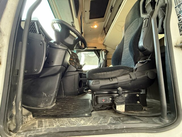 Тягач Mercedes-Benz Actros 1845 SZM 4x2 Retarder Kipph.: фото 12