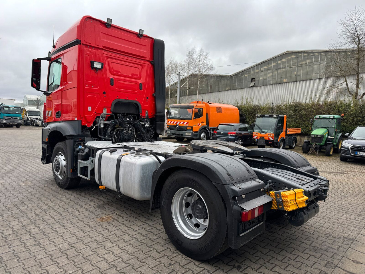 Тягач Mercedes-Benz Arocs 1845 LS 4x4 HAD *Kipphyd. Euro6 Blatt/Luft: фото 6
