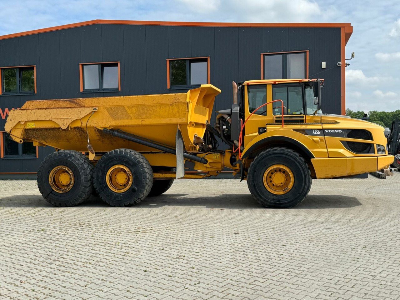 Volvo A25G Dumper 22,5 Ton 11.361 Stunden Volvo A25G Dumper 22,5 Ton 11.361 Stunden - Самосвал: фото 4 Volvo A25G Dumper 22,5 Ton 11.361 Stunden Volvo A25G Dumper 22,5 Ton 11.361 Stunden - Самосвал: фото 4
