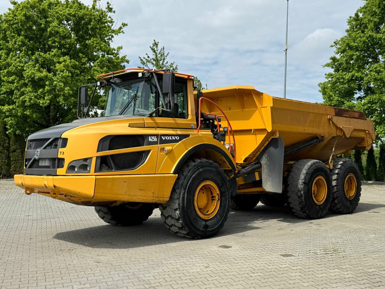 Volvo A25G Dumper 22,5 Ton 11.361 Stunden Volvo A25G Dumper 22,5 Ton 11.361 Stunden - Самосвал: фото 2 Volvo A25G Dumper 22,5 Ton 11.361 Stunden Volvo A25G Dumper 22,5 Ton 11.361 Stunden - Самосвал: фото 2