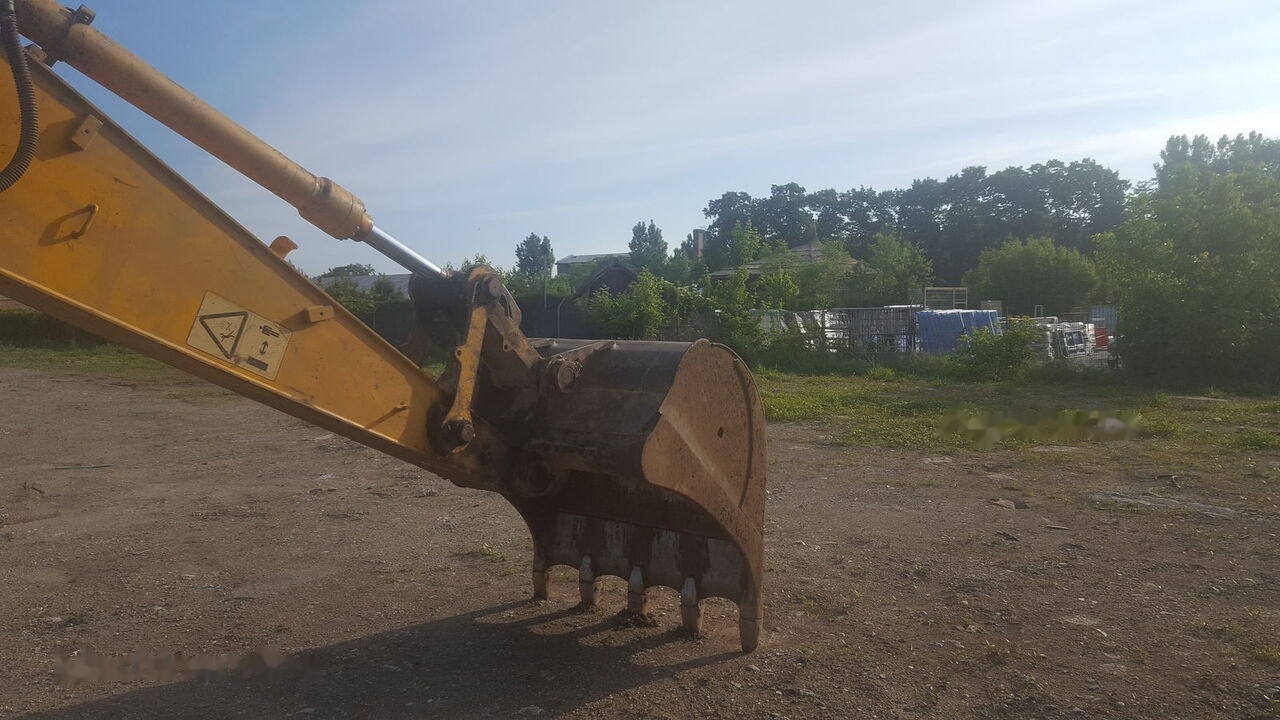 JCB JS 180 - Гусеничный экскаватор: фото 4 JCB JS 180 - Гусеничный экскаватор: фото 4
