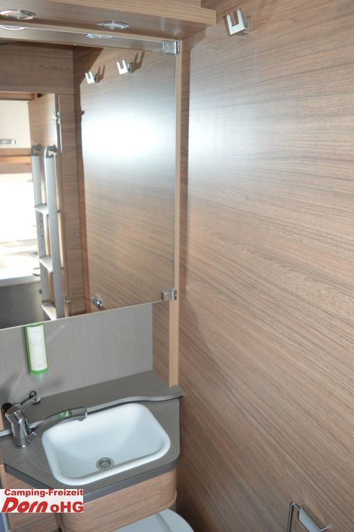 Полуинтегрированный автодом Weinsberg CaraCompact Suite 640 MEG EDITION [PEPPER] Licht: фото 17