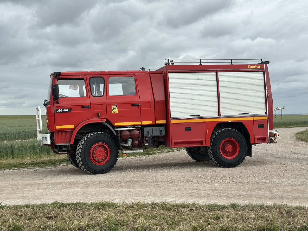 RENAULT M210 - Грузовик-цистерна: фото 3 RENAULT M210 - Грузовик-цистерна: фото 3