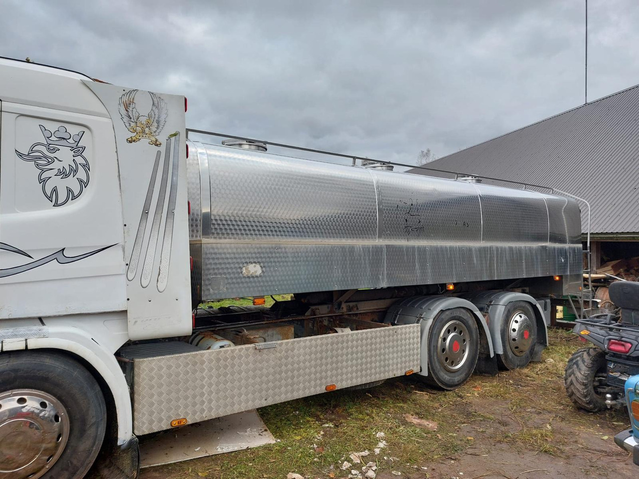 Грузовик-цистерна SCANIA R380: фото 10 Грузовик-цистерна SCANIA R380: фото 10