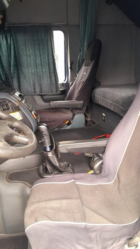 Тягач DAF XF 95.380: фото 8