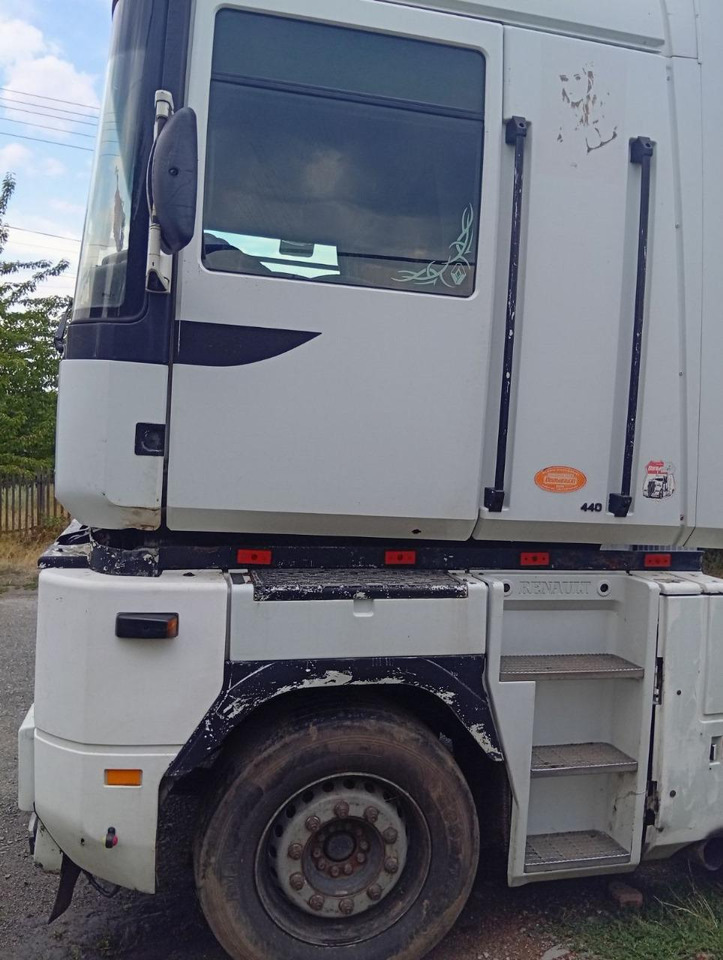 RENAULT Magnum 440 - Тягач: фото 5 RENAULT Magnum 440 - Тягач: фото 5