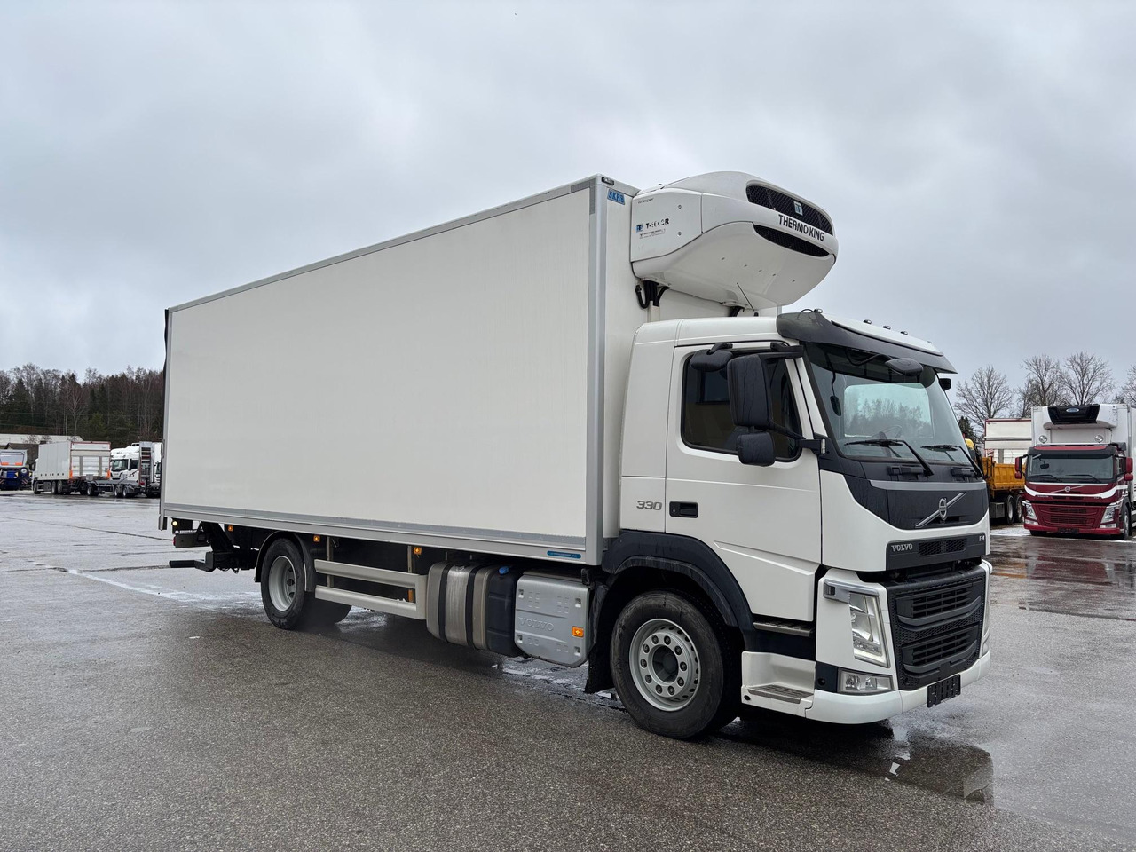 VOLVO FM330 - Рефрижератор: фото 1 VOLVO FM330 - Рефрижератор: фото 1