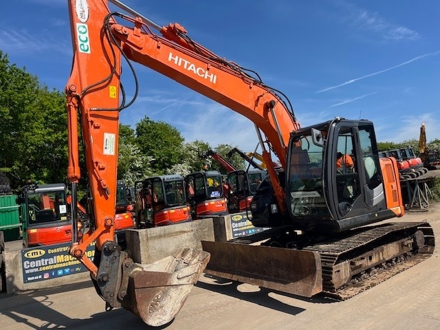 Гусеничный экскаватор Hitachi ZX 135 US 5-B: фото 9