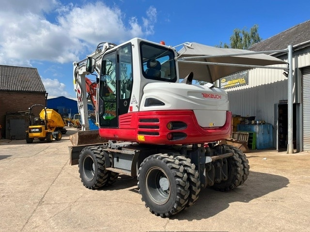 Takeuchi TB295W - Колёсный экскаватор: фото 4 Takeuchi TB295W - Колёсный экскаватор: фото 4