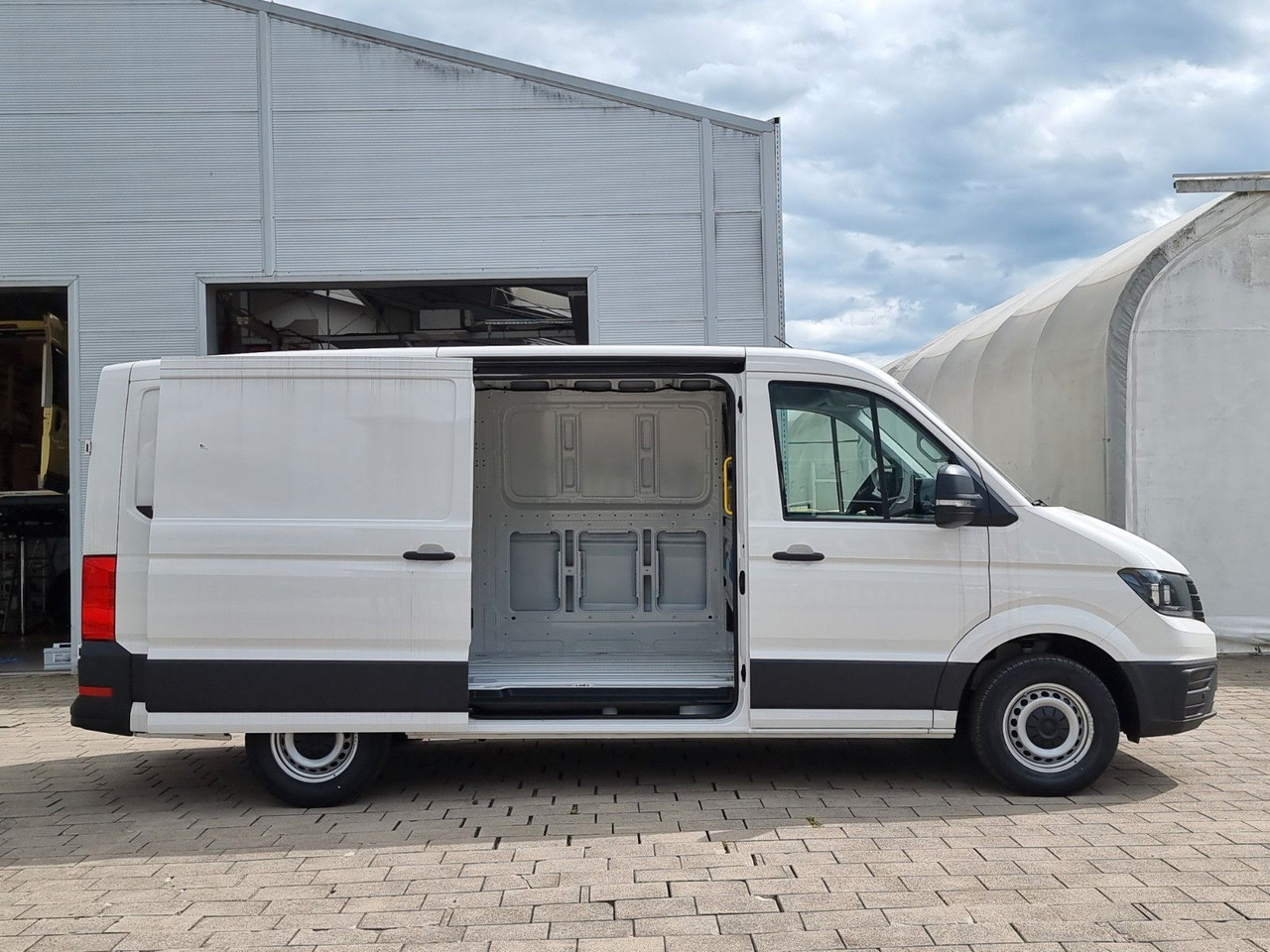 Volkswagen Crafter 35 L3H2 140 PS MJ 2025 Lager - Цельнометаллический фургон: фото 5 Volkswagen Crafter 35 L3H2 140 PS MJ 2025 Lager - Цельнометаллический фургон: фото 5