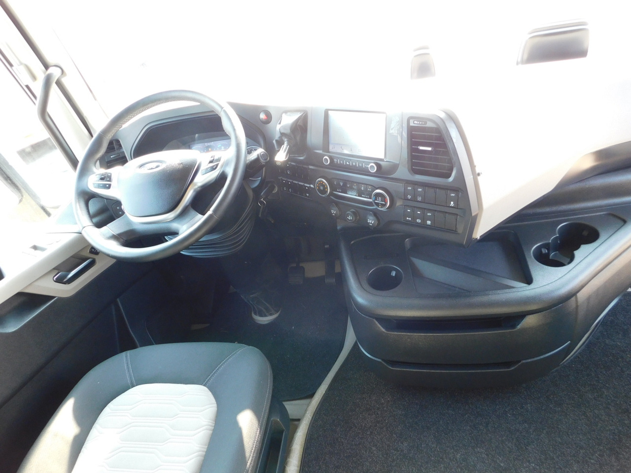 Тягач Ford F max 4x2 scab e6 12tx2620 ecotorq: фото 6