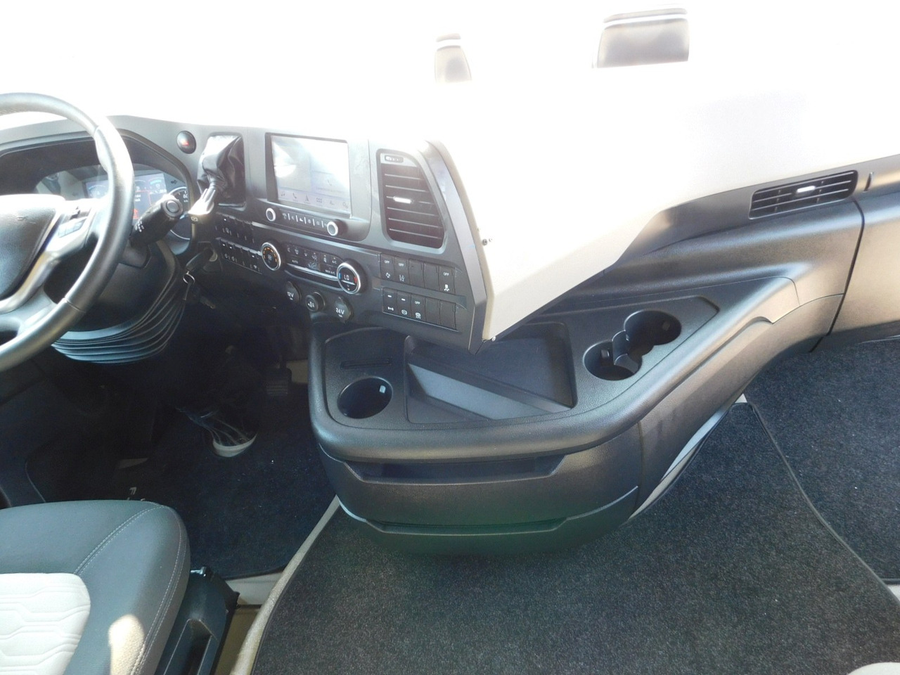 Тягач Ford F max 4x2 scab e6 12tx2620 ecotorq: фото 7