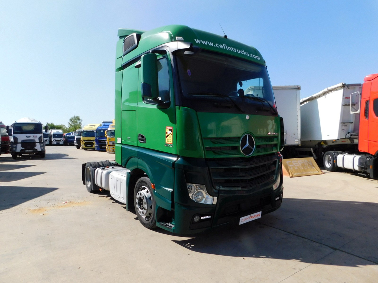 Mercedes Actros - Тягач: фото 2 Mercedes Actros - Тягач: фото 2