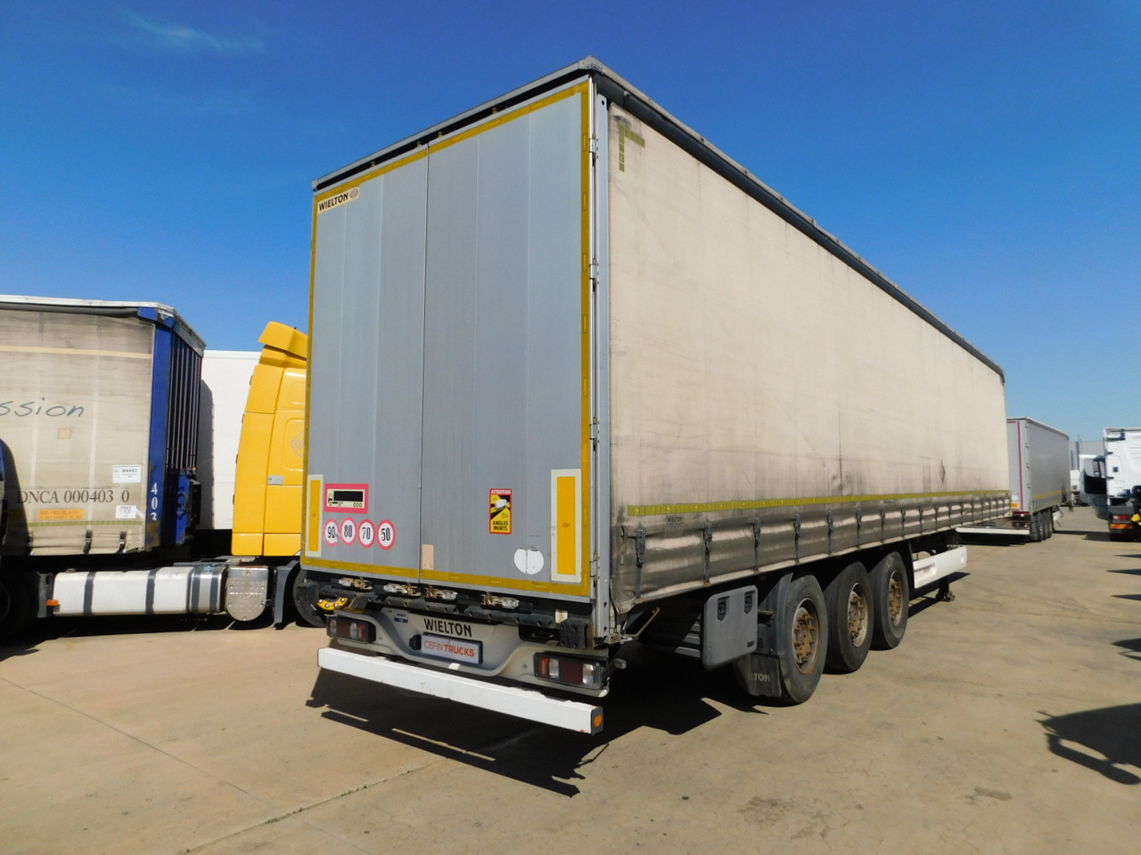 Wielton Ns3k - Тентованный полуприцеп: фото 3 Wielton Ns3k - Тентованный полуприцеп: фото 3