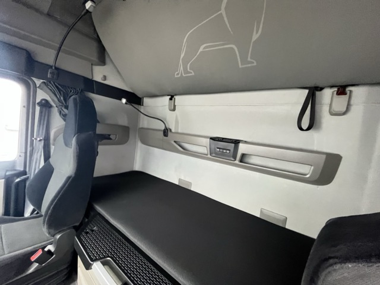 MAN TGX 18.510 4x2 LL SA Euro6 Retarder Klima ZV - Тягач: фото 2 MAN TGX 18.510 4x2 LL SA Euro6 Retarder Klima ZV - Тягач: фото 2