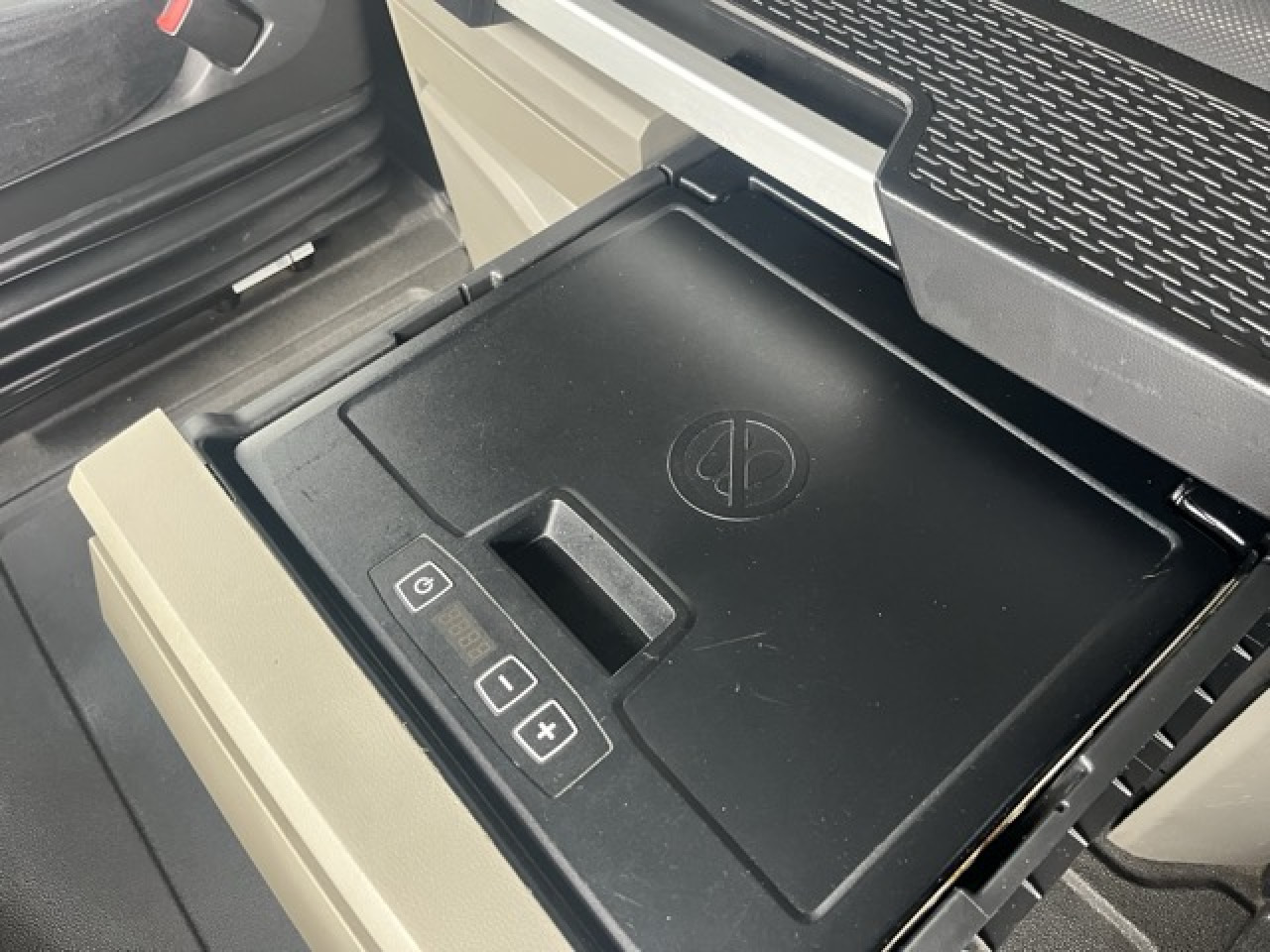 MAN TGX 18.510 4x2 LL SA Euro6 Retarder Klima ZV - Тягач: фото 5 MAN TGX 18.510 4x2 LL SA Euro6 Retarder Klima ZV - Тягач: фото 5