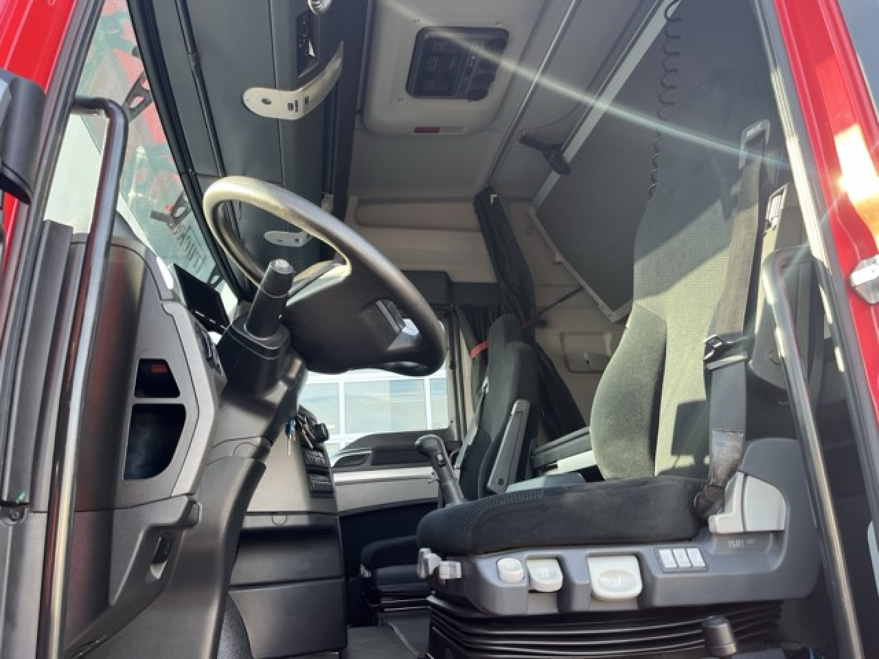 MAN TGX 26.480 6x4 BLS Euro6 Intarder Klima Luftfeder - Тягач: фото 4 MAN TGX 26.480 6x4 BLS Euro6 Intarder Klima Luftfeder - Тягач: фото 4