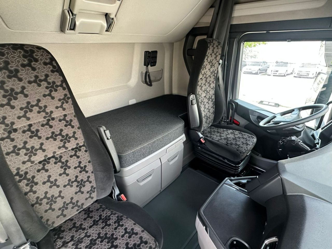 Тягач Scania S 500: фото 6 Тягач Scania S 500: фото 6