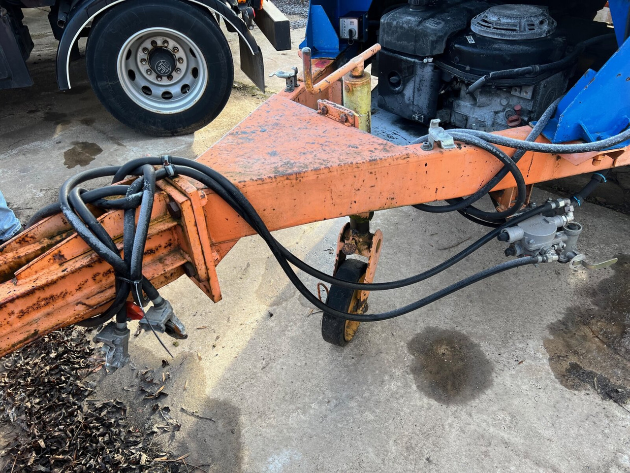 Asphaltkocher Bathe Asphaltkocher ca. 4m³, 4x VORHANDEN! - Асфальтоукладочная техника, Прицеп: фото 2 Asphaltkocher Bathe Asphaltkocher ca. 4m³, 4x VORHANDEN! - Асфальтоукладочная техника, Прицеп: фото 2