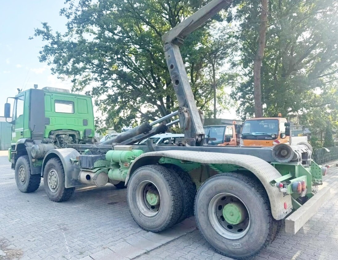 Euro Tech 410EH42 8x8 Euro Tech 410EH42 8x8, Abrollkipper - Крюковой мультилифт: фото 5 Euro Tech 410EH42 8x8 Euro Tech 410EH42 8x8, Abrollkipper - Крюковой мультилифт: фото 5