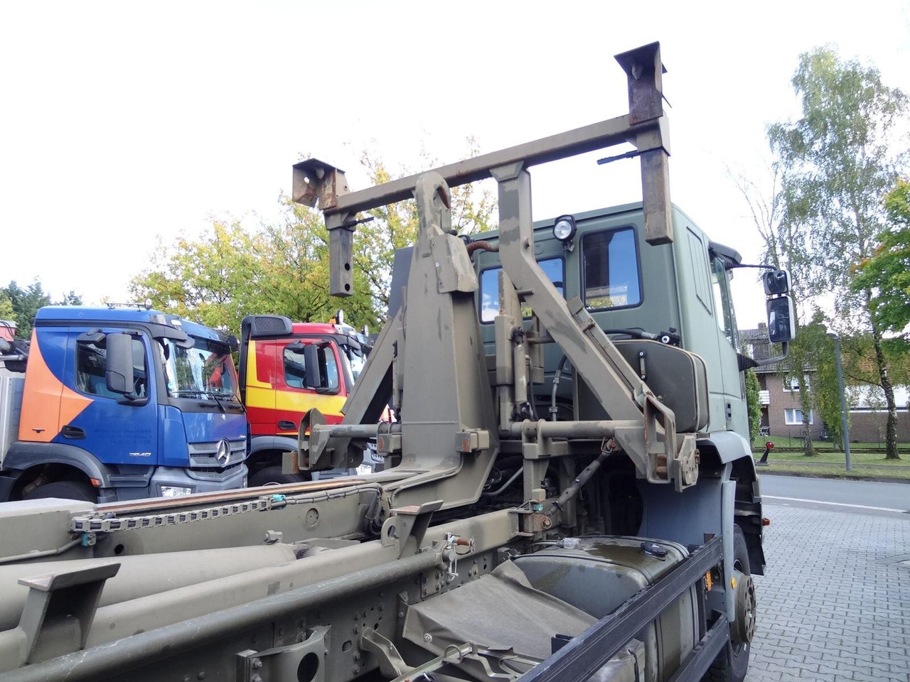 EuroTrakker 260E44W 6X6 EuroTrakker 260E44W 6X6, Retarder, ADR - Крюковой мультилифт: фото 5 EuroTrakker 260E44W 6X6 EuroTrakker 260E44W 6X6, Retarder, ADR - Крюковой мультилифт: фото 5