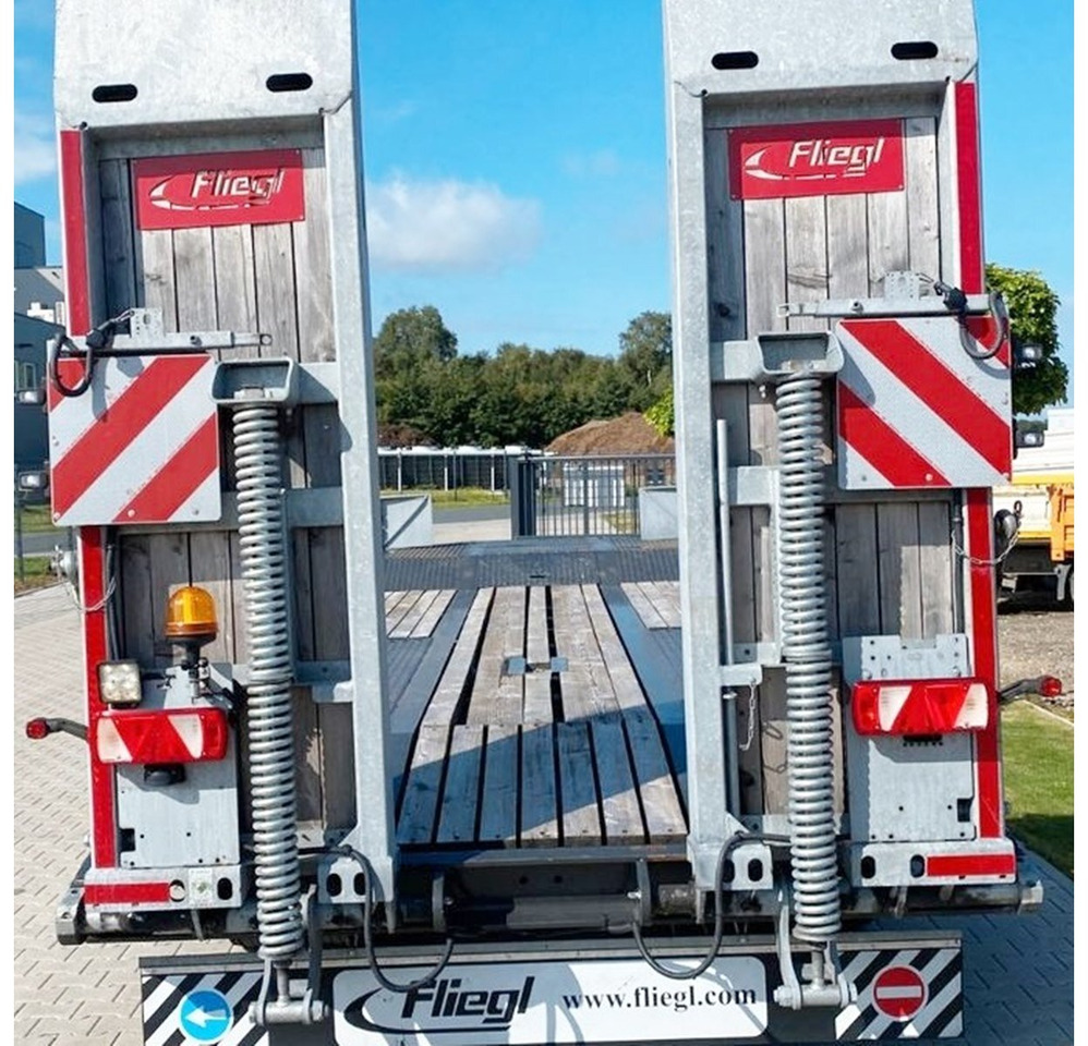 Fliegl DTS-S 300 DTS-S 300, verbreiterbar auf 3,05m - Низкорамный прицеп: фото 3 Fliegl DTS-S 300 DTS-S 300, verbreiterbar auf 3,05m - Низкорамный прицеп: фото 3