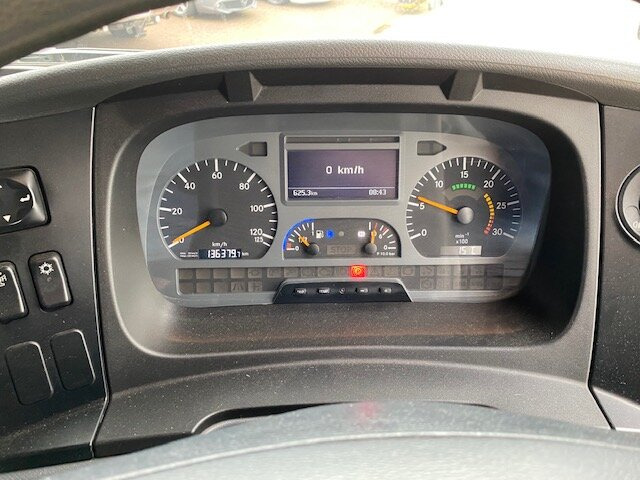 Mercedes-Benz Atego 1324 4x2 Atego 1324 4x2, Kehrmaschine Explorer 8 - Грузовик: фото 4 Mercedes-Benz Atego 1324 4x2 Atego 1324 4x2, Kehrmaschine Explorer 8 - Грузовик: фото 4