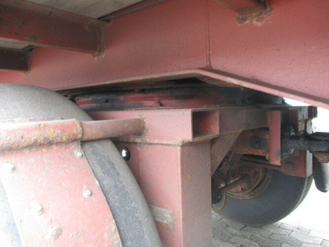 Kögel SAnh SF 24 SF 24 Kofferauflieger, gelenkte Achse, Rolltor, 77 cbm - Полуприцеп-фургон: фото 3 Kögel SAnh SF 24 SF 24 Kofferauflieger, gelenkte Achse, Rolltor, 77 cbm - Полуприцеп-фургон: фото 3