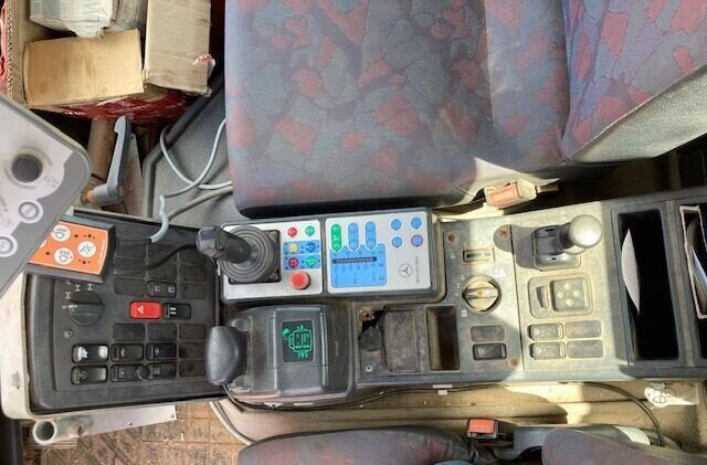 Unimog U300 405/10 4x4 U300 405/10 4x4, Kommunalhydraulik, Frontzapfwelle, Kipper - Коммерческий автомобиль: фото 5 Unimog U300 405/10 4x4 U300 405/10 4x4, Kommunalhydraulik, Frontzapfwelle, Kipper - Коммерческий автомобиль: фото 5