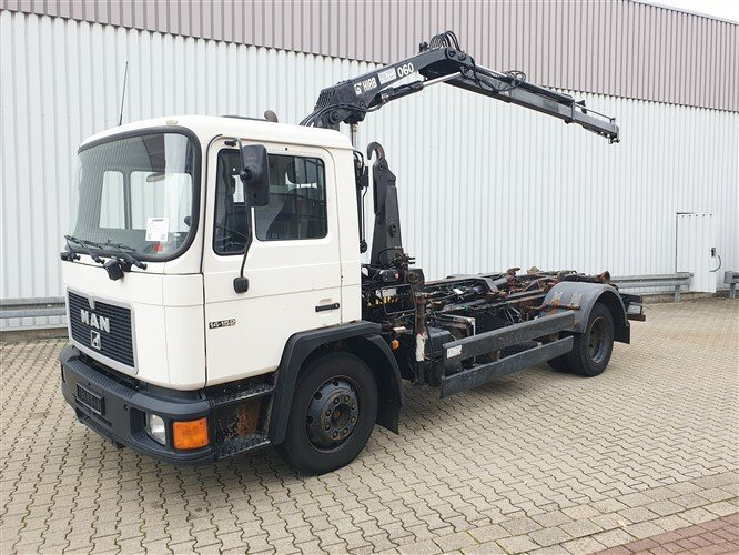 MAN 14.152 F 4x2 BB 14.152 F 4x2 BB mit Kran Hiab 060-2 - Крюковой мультилифт, Автоманипулятор: фото 1 MAN 14.152 F 4x2 BB 14.152 F 4x2 BB mit Kran Hiab 060-2 - Крюковой мультилифт, Автоманипулятор: фото 1