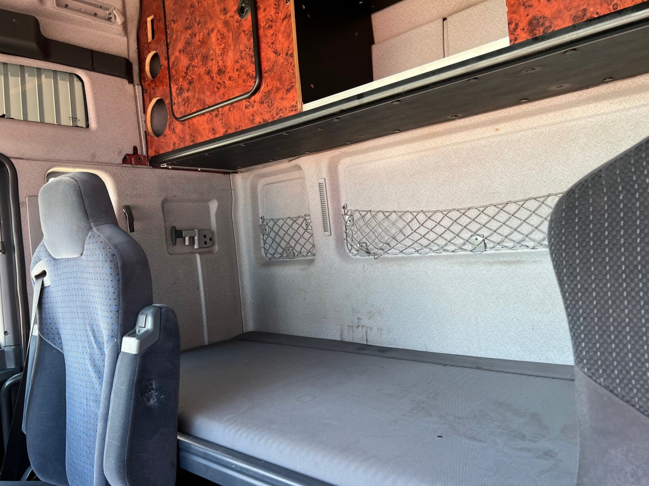 Грузовик-контейнеровоз/ Сменный кузов MAN TGA 26.440 6X2-2 LL TGA 26.440 6X2-2 LL, Intarder, Liftachse, LBW BÄR unterfaltbar: фото 6 Грузовик-контейнеровоз/ Сменный кузов MAN TGA 26.440 6X2-2 LL TGA 26.440 6X2-2 LL, Intarder, Liftachse, LBW BÄR unterfaltbar: фото 6