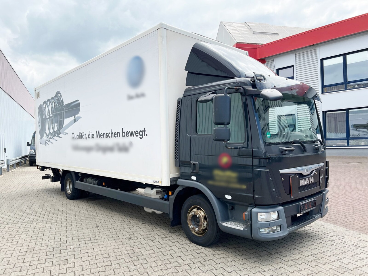 Грузовик с закрытым кузовом MAN TGL 12.220 4X2 BL TGL 12.220 4X2 BL mit MBB LBW 1500K: фото 8