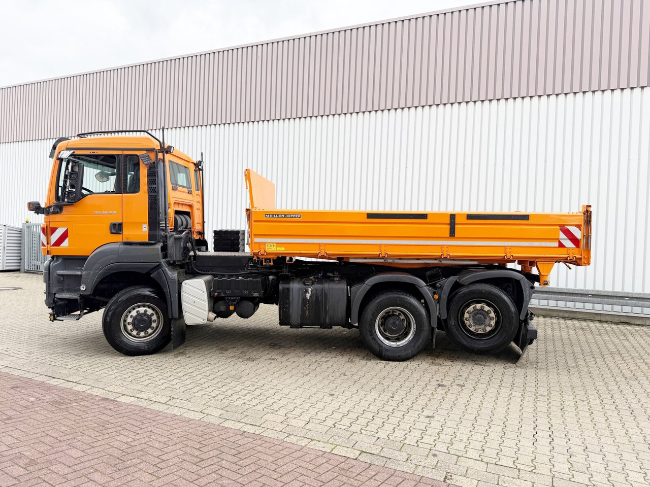 MAN TGS 28.400 6x4-4 BL TGS 28.400 6x4-4 BL, EEV, Lenk-/Liftachse, Wechselsystem - Самосвал: фото 2 MAN TGS 28.400 6x4-4 BL TGS 28.400 6x4-4 BL, EEV, Lenk-/Liftachse, Wechselsystem - Самосвал: фото 2