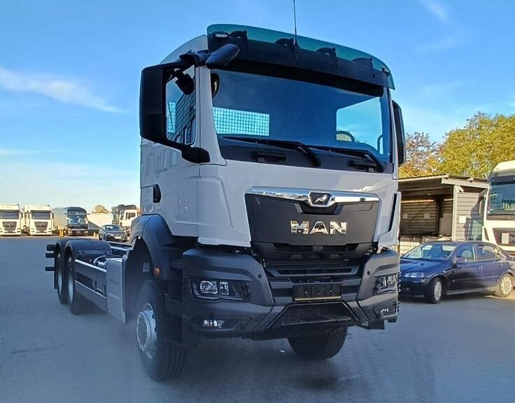 MAN TGS 33.440 6x6 BB CH TGS 33.440 6x6 BB CH, Hohe Bauart, Nebenantrieb - Грузовик-шасси: фото 3 MAN TGS 33.440 6x6 BB CH TGS 33.440 6x6 BB CH, Hohe Bauart, Nebenantrieb - Грузовик-шасси: фото 3