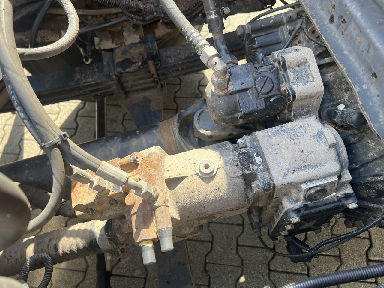 MAN TGS 35.440 8x4 BL TGS 35.440 8x4 BL, Meiller 19.62, Atlas Kran 135.2-A3, Funk - Крюковой мультилифт, Автоманипулятор: фото 4 MAN TGS 35.440 8x4 BL TGS 35.440 8x4 BL, Meiller 19.62, Atlas Kran 135.2-A3, Funk - Крюковой мультилифт, Автоманипулятор: фото 4