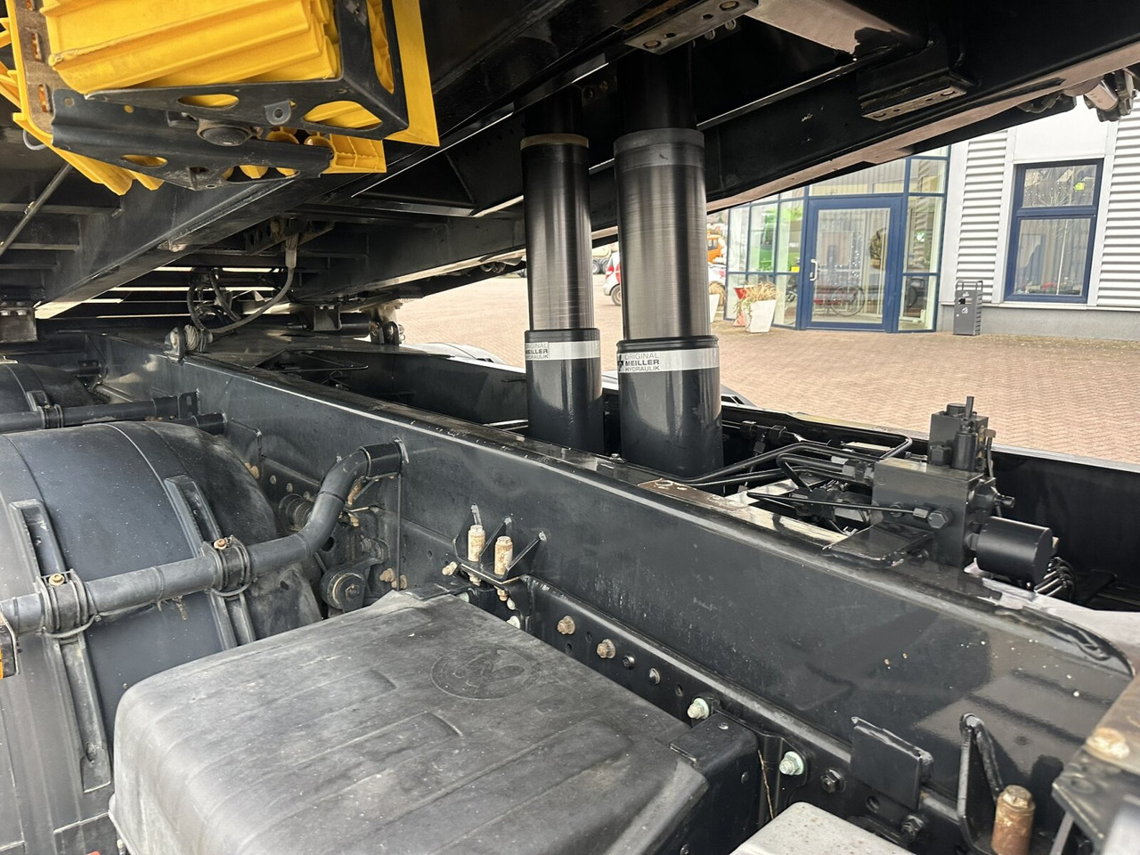 MAN TGS 35.500 8x8 BB TGS 35.500 8x8 BB, Meiller Bordmatik - Самосвал: фото 2 MAN TGS 35.500 8x8 BB TGS 35.500 8x8 BB, Meiller Bordmatik - Самосвал: фото 2