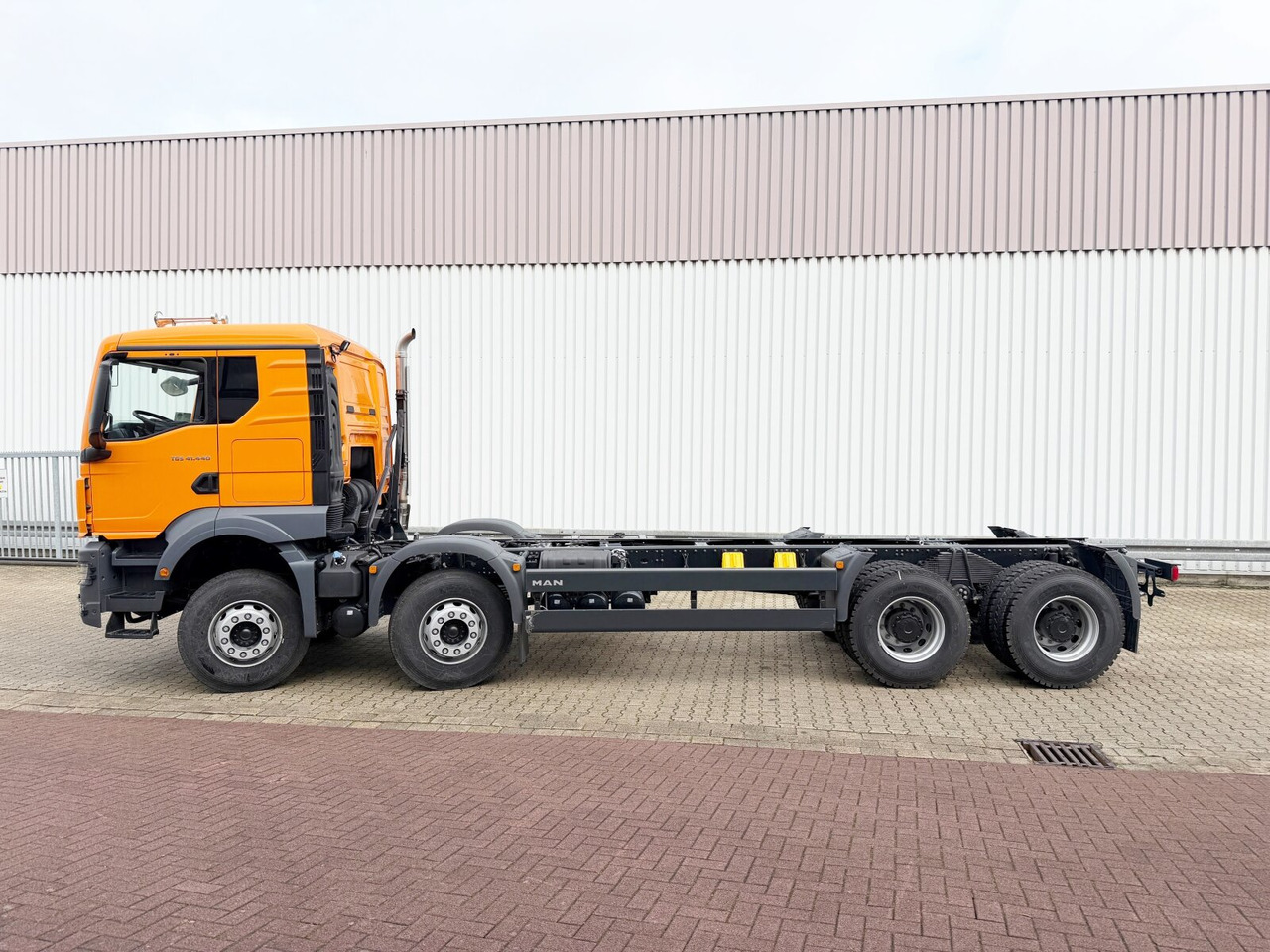 MAN TGS 41.440 8x4 BB CH TGS 41.440 8x4 BB CH, Retarder, MEHRFACH VORHANDEN! - Грузовик-шасси: фото 2 MAN TGS 41.440 8x4 BB CH TGS 41.440 8x4 BB CH, Retarder, MEHRFACH VORHANDEN! - Грузовик-шасси: фото 2