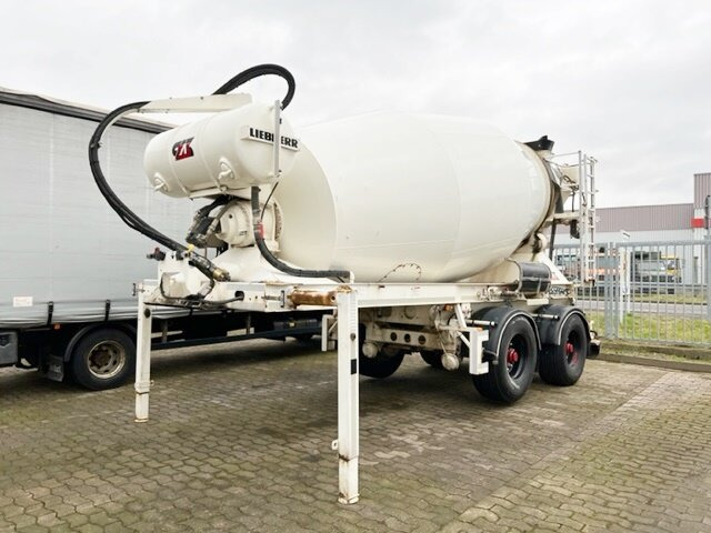 MÜLLER MITTELTAL SF32 mit Liebherr Betonmischer ca. 10m³ MÜLLER MITTELTAL SF32, Liebherr Betonmischer 10m³, 4x VORHANDEN , Liftachse - Полуприцеп бетоносмеситель: фото 1 MÜLLER MITTELTAL SF32 mit Liebherr Betonmischer ca. 10m³ MÜLLER MITTELTAL SF32, Liebherr Betonmischer 10m³, 4x VORHANDEN , Liftachse - Полуприцеп бетоносмеситель: фото 1