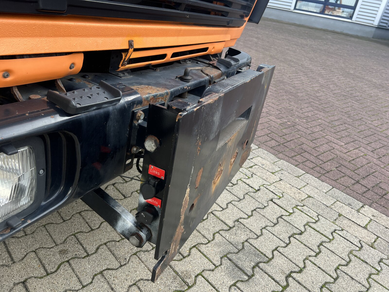 Mercedes-Benz 1617 C 4x2 1617 C 4x2, Winterdienstausstattung - Снегоуборочная машина: фото 4 Mercedes-Benz 1617 C 4x2 1617 C 4x2, Winterdienstausstattung - Снегоуборочная машина: фото 4