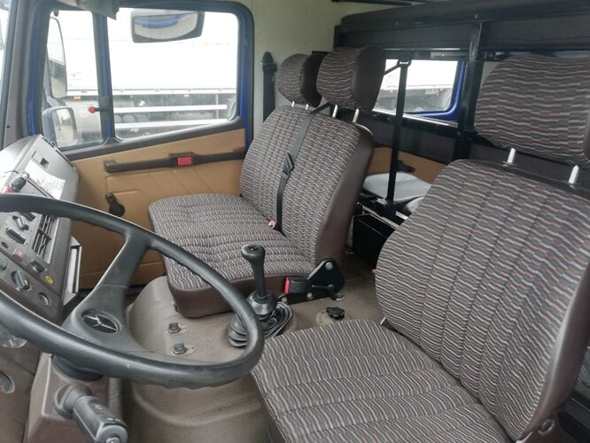 Mercedes-Benz 917 AF 4x4 Doka 917 AF 4x4 Doka - Грузовик с закрытым кузовом: фото 2 Mercedes-Benz 917 AF 4x4 Doka 917 AF 4x4 Doka - Грузовик с закрытым кузовом: фото 2