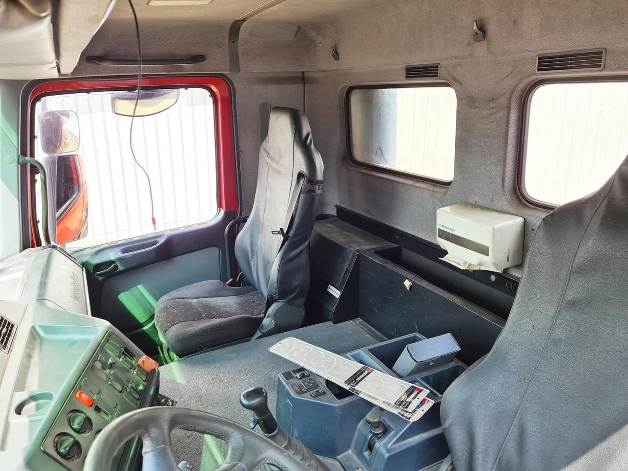 Mercedes-Benz Actros 1835 K 4x2 Actros 1835 K 4x2 - Грузовик-шасси: фото 4 Mercedes-Benz Actros 1835 K 4x2 Actros 1835 K 4x2 - Грузовик-шасси: фото 4