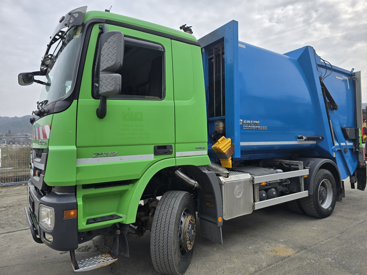 Mercedes-Benz Actros 2032 LA 4x4 Actros 2032 LA 4x4, Faun Variopress 310 ca. 10m³, Zöller Schüttung - Мусоровоз: фото 1 Mercedes-Benz Actros 2032 LA 4x4 Actros 2032 LA 4x4, Faun Variopress 310 ca. 10m³, Zöller Schüttung - Мусоровоз: фото 1