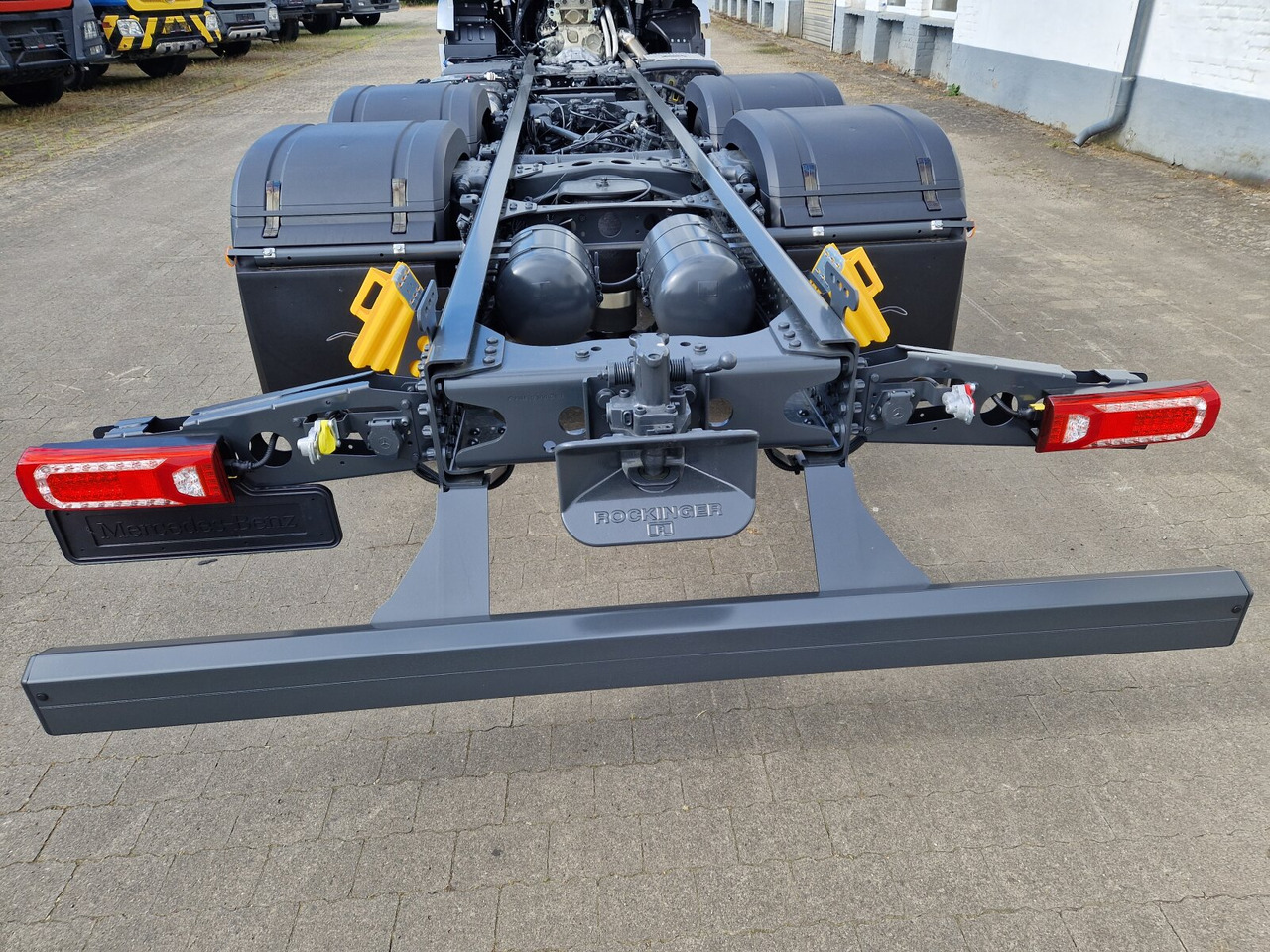 Новый Крюковой мультилифт Mercedes-Benz Actros 2553 LL 6x2 Actros 2553 LL 6x2/46, Retarder, Liftachse, MultimediaCockpit, LED, Navi: фото 10 Новый Крюковой мультилифт Mercedes-Benz Actros 2553 LL 6x2 Actros 2553 LL 6x2/46, Retarder, Liftachse, MultimediaCockpit, LED, Navi: фото 10