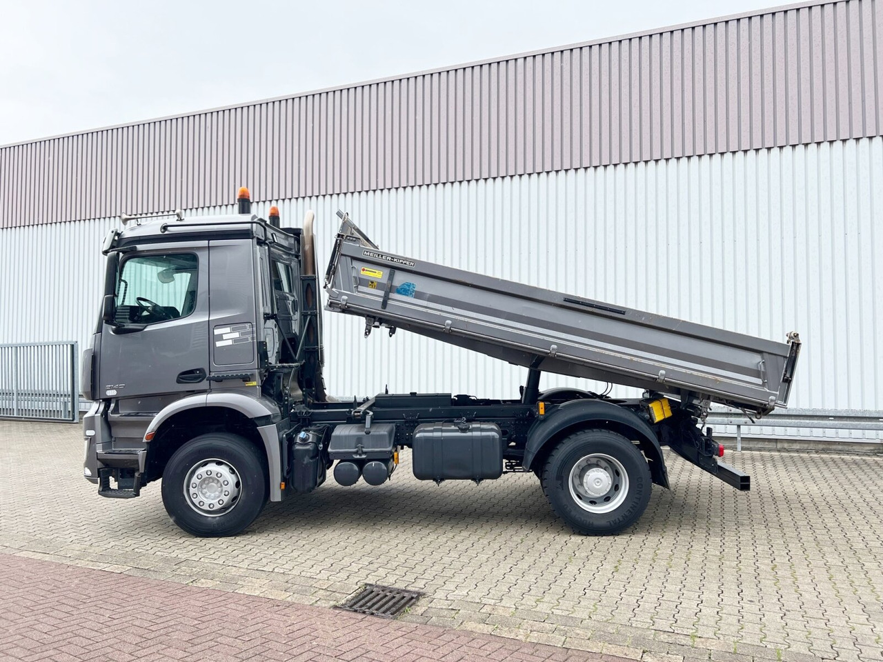 Самосвал Mercedes-Benz Arocs 1840 K 4x2 Arocs 1840 K 4x2: фото 13