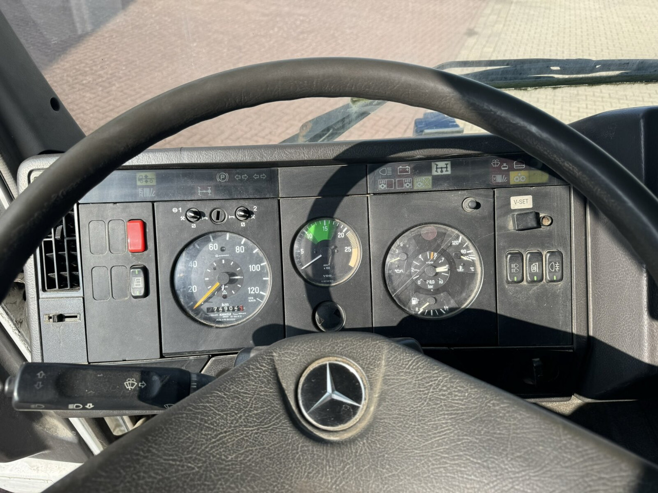 Mercedes-Benz SK 1827L 4x2 SK 1827L 4x2 - Грузовик бортовой/ Платформа: фото 2 Mercedes-Benz SK 1827L 4x2 SK 1827L 4x2 - Грузовик бортовой/ Платформа: фото 2